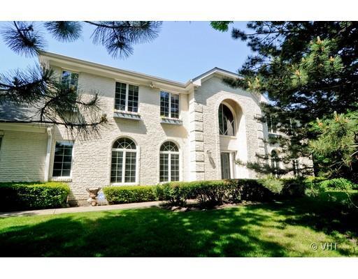 1801 Dover Ct., Arlington Heights, IL 60004