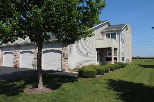 7692 Creek Bend #1, Rockford, IL 61108