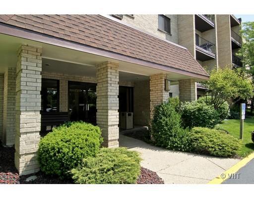 7211 Wolf Rd. #212A, Indian Head Park, IL 60525