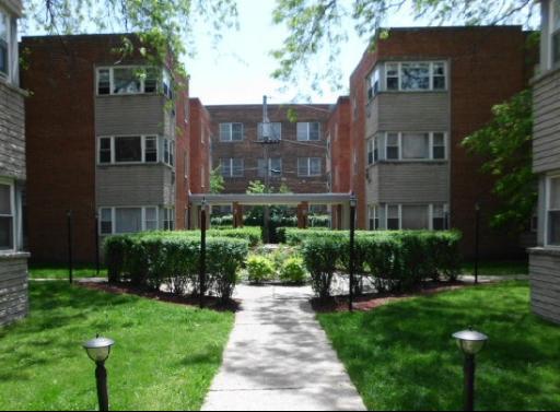 2401 W Balmoral Ave. #1C, Chicago, IL 60625