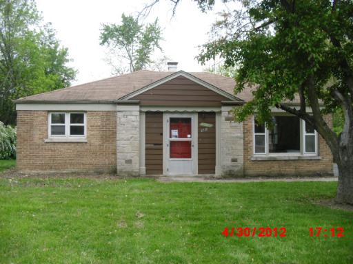 321 Minocqua St., Park Forest, IL 60466