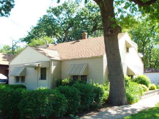 9359 S 52nd Ave., Oak Lawn, IL 60453