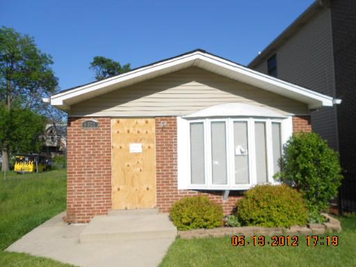 6921 S Woodlawn Ave., Chicago, IL 60637