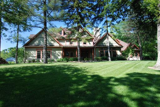 28W510 Washington Ave., Winfield, IL 60190