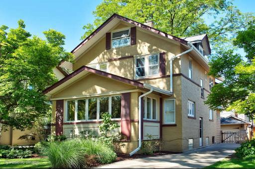 320 S Spring Ave., La Grange, IL 60525