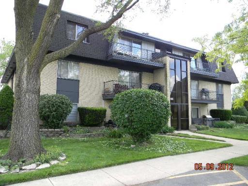 11110 S 84th Ave. #3B, Palos Hills, IL 60465