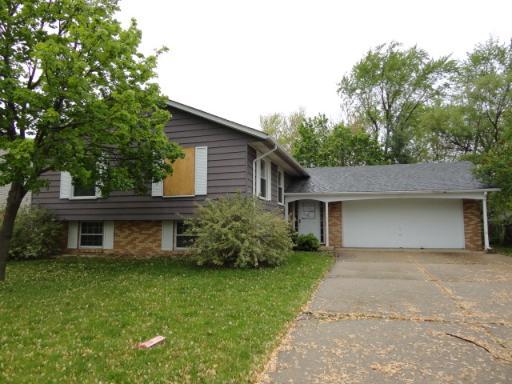 803 Hayward Ave., Streamwood, IL 60107