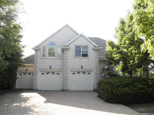 932 Waverly Ct., Aurora, IL 60502