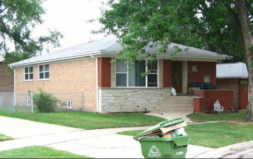 9021 S 48th Ct., Oak Lawn, IL 60453