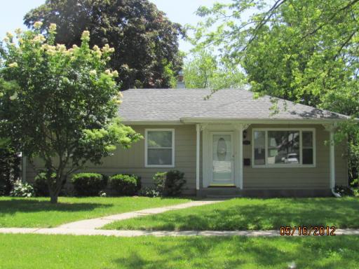 934 E Garden St., Dekalb, IL 60115