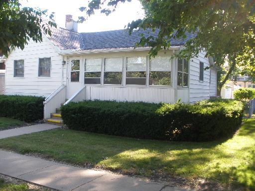 606 9th Ave., Mendota, IL 61342