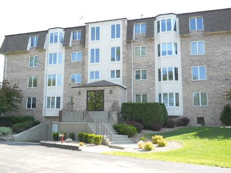 3680 186th St. #304, Lansing, IL 60438