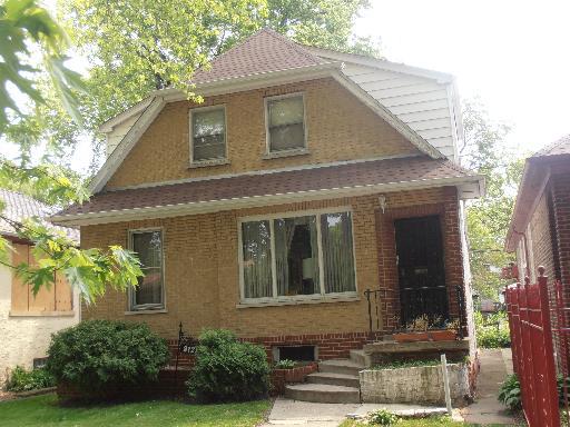 8121 S Crandon St., Chicago, IL 60617