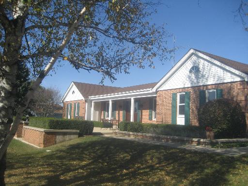 6041 Pioneer Ter., Dekalb, IL 60115