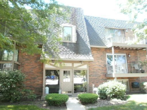 447 Cavalier Ct. #3-6, West Dundee, IL 60118