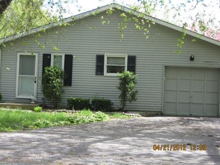 306 Lily Lake Rd., Mchenry, IL 60051
