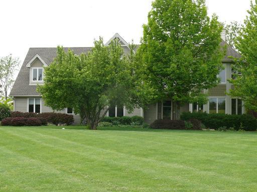 23256 Lochanora Dr., Hawthorn Woods, IL 60047