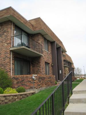 10422 S Pulaski Rd. #107C, Oak Lawn, IL 60453