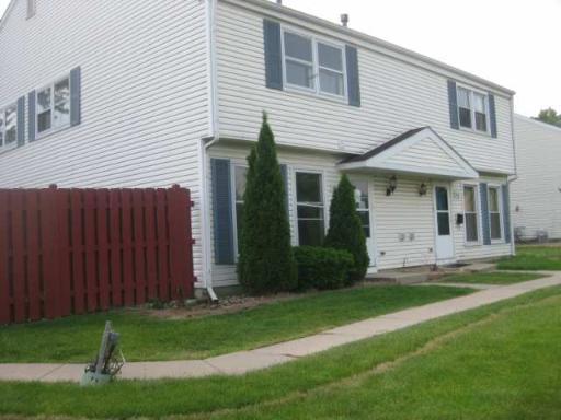 1898 Jamestown Cir., Hoffman Estates, IL 60169