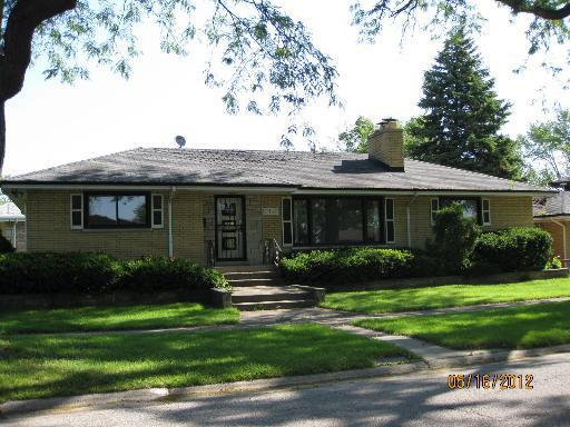 10145 Mulberry Ave., Oak Lawn, IL 60453