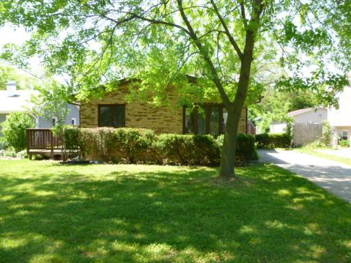 570 Lawrence Ave., Gurnee, IL 60031