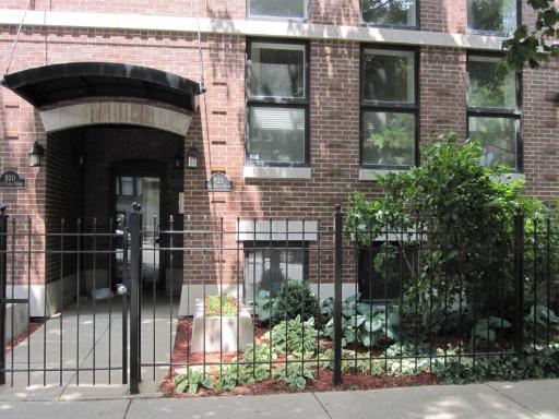 928 W Dakin Ave. #1, Chicago, IL 60613