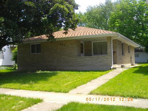 624 Leonard Ave., Dekalb, IL 60115