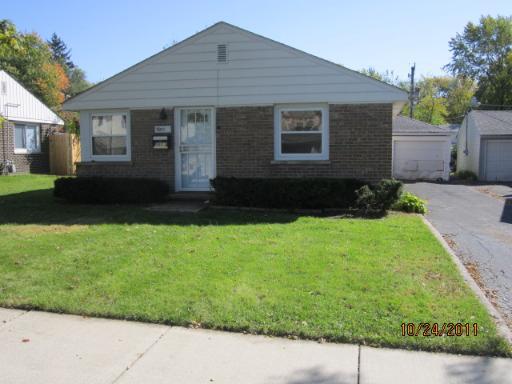 9953 Elm Circle Dr., Oak Lawn, IL 60453