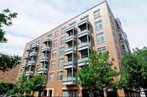 949 W Madison St. #201, Chicago, IL 60607