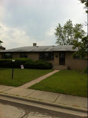 2400-240 Dunlay Ct., Waukegan, IL 60085