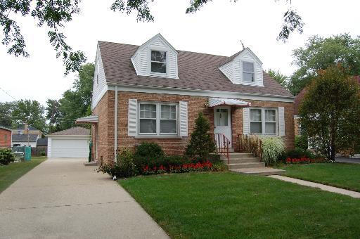 521 N Emerson St., Mount Prospect, IL 60056