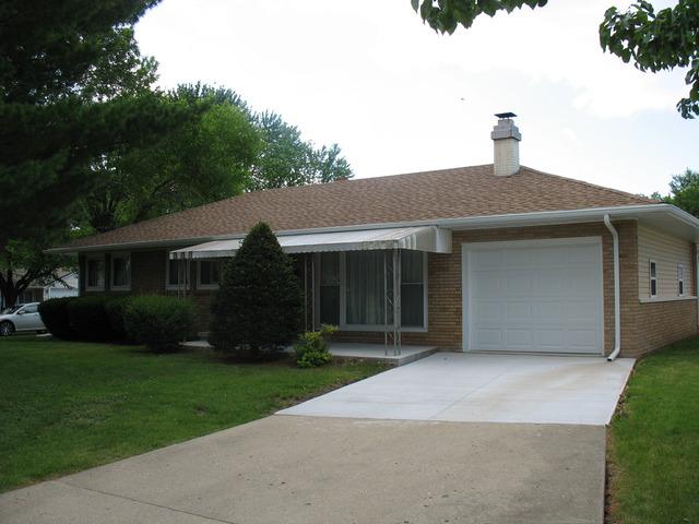 1827 13th St., Peru, IL 61354