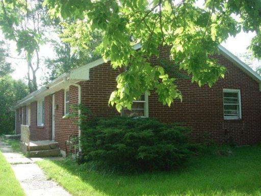 607-609 Royal Ave., Rockford, IL 61101