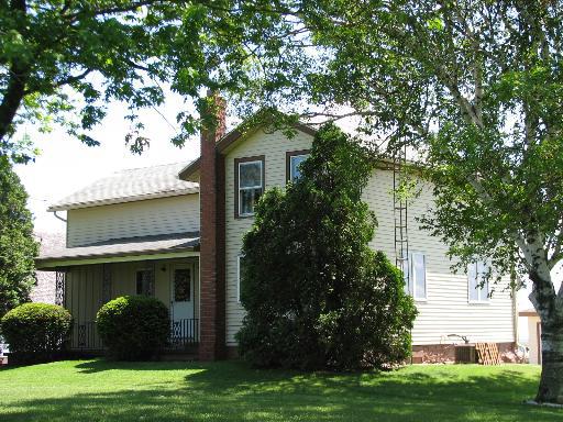1082 N 36th Rd., Ottawa, IL 61350