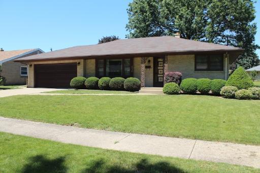 4536 Newcastle Rd., Rockford, IL 61108