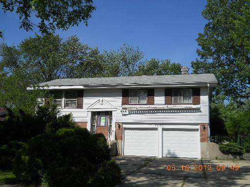 1430 Bedford Rd., Hoffman Estates, IL 60195