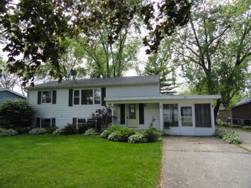 225 E Benton St., Oswego, IL 60543