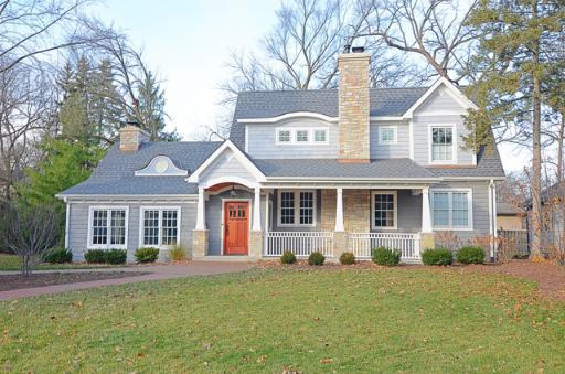 798 Lenox Rd., Glen Ellyn, IL 60137
