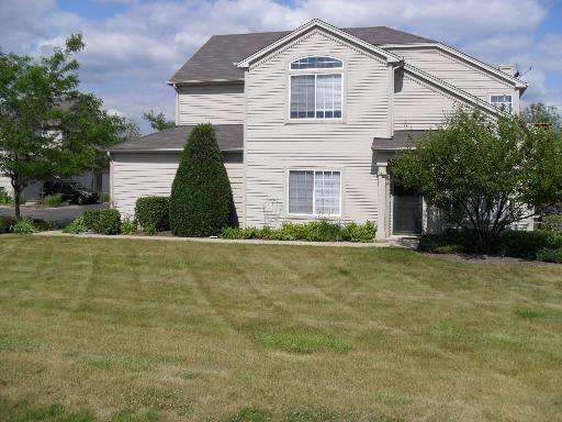 1071 Parkhill Cir., Aurora, IL 60502