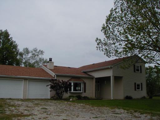 762 N 2856 Rd., Utica, IL 61373