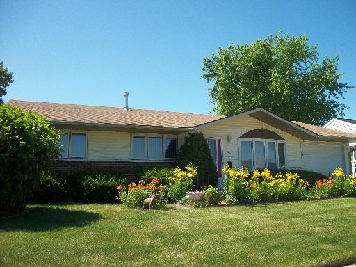 34 Ambassador Ave., Romeoville, IL 60446