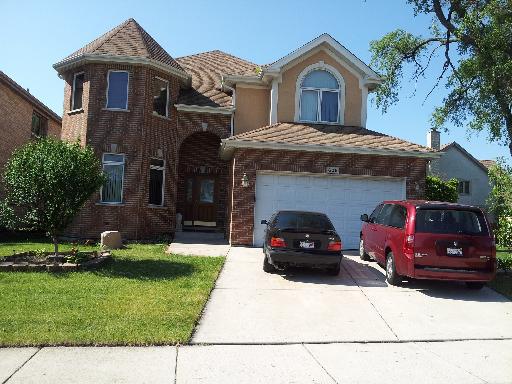 605 Howard Ave., Des Plaines, IL 60018