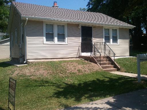 227 Trask St., Aurora, IL 60505