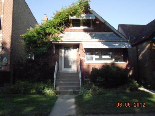 1821 Home Ave., Berwyn, IL 60402