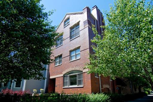 1400 W George St. #3, Chicago, IL 60657