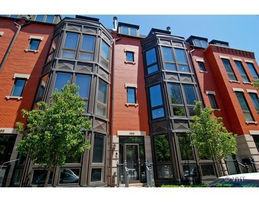 465 N Clinton, Chicago, IL 60654