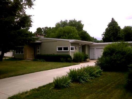 362 S Hossack St., Seneca, IL 61360