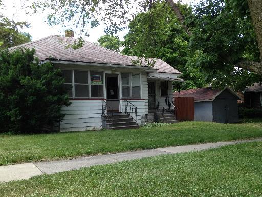 302 N Elmwood Dr., Aurora, IL 60506