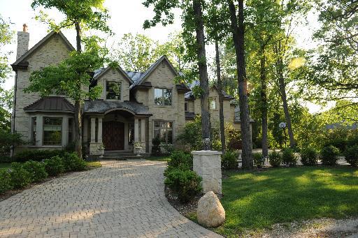 1133 Wildwood Ln., Glenview, IL 60025