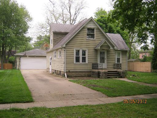 360 N Cedar St., Waterman, IL 60556
